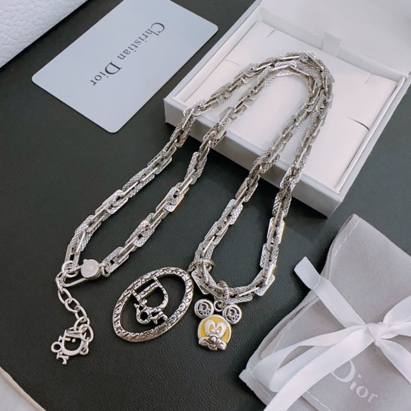 chr1st1an D10r necklaces